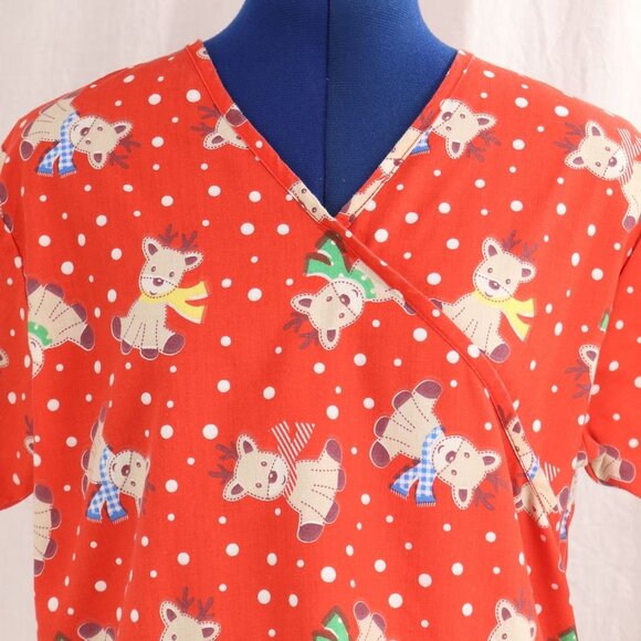 Womens Red RMF Scrubs XS Baby Reindeer Christmas Medical Top VTG Shirt - Picture 4 of 9